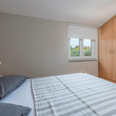 Apartment Green With Balcony Nova Vas  Bagian luar foto