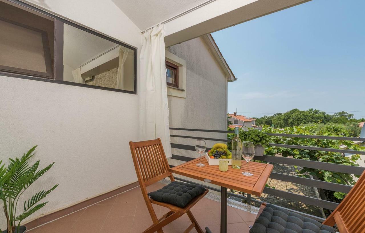 Apartment Green With Balcony Nova Vas  Bagian luar foto