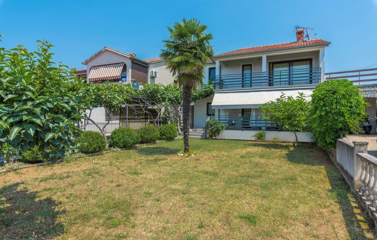 Apartment Green With Balcony Nova Vas  Bagian luar foto