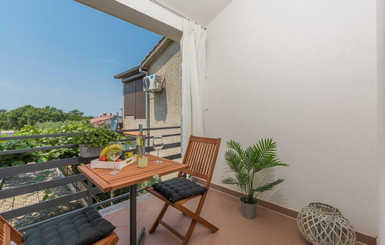 Apartment Green With Balcony Nova Vas  Bagian luar foto